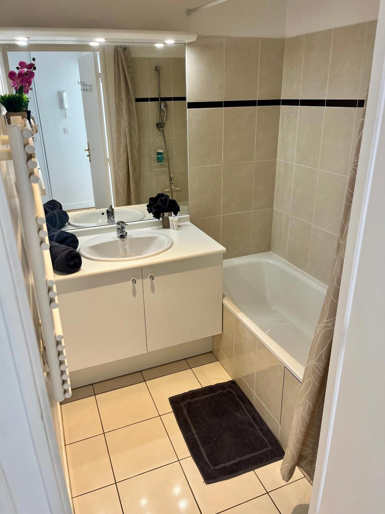 Appartement, Balcon, Parking, 5' Disneyland Montevrain Bagian luar foto